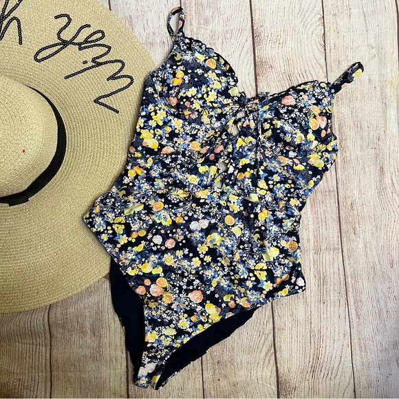 Red Carter Lace Up Maillot Floral Print One Piece Swimsuit Size Small - Picture 5 of 12